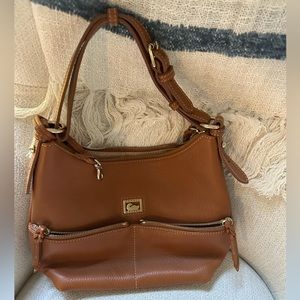 BEAUTIFUL Dooney & Bourne Pebble Grain Medium